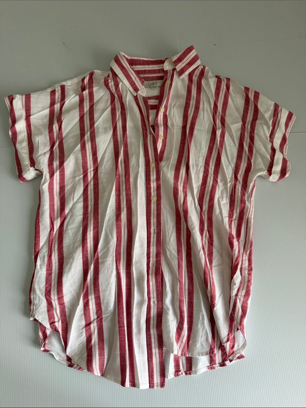 LOFT White & Red Vertical Stripe Button-Down – Size S - Like New